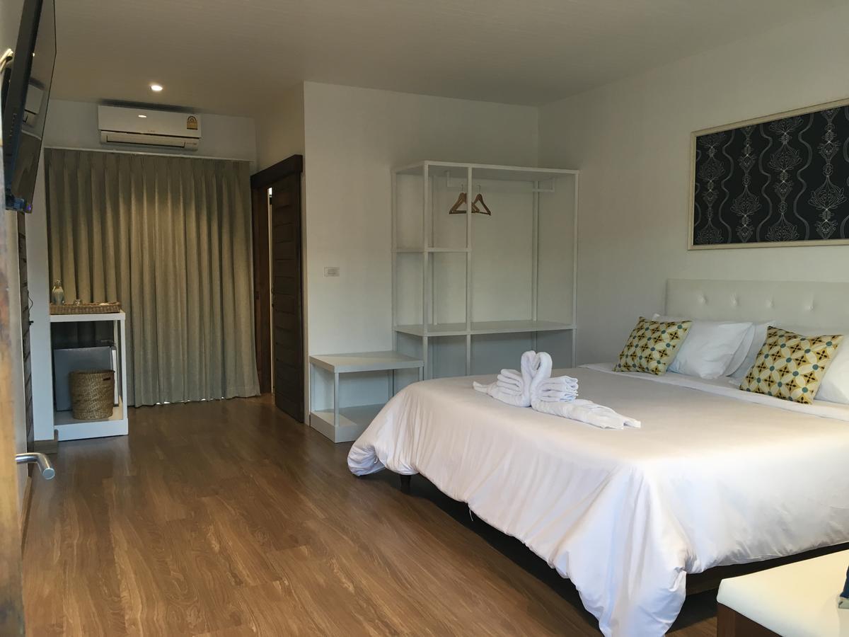 Phetcharat Grand Hotel Maesot Месот Екстер'єр фото