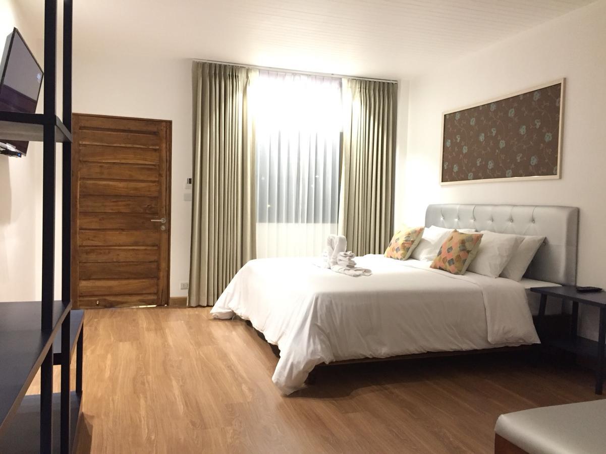 Phetcharat Grand Hotel Maesot Месот Екстер'єр фото