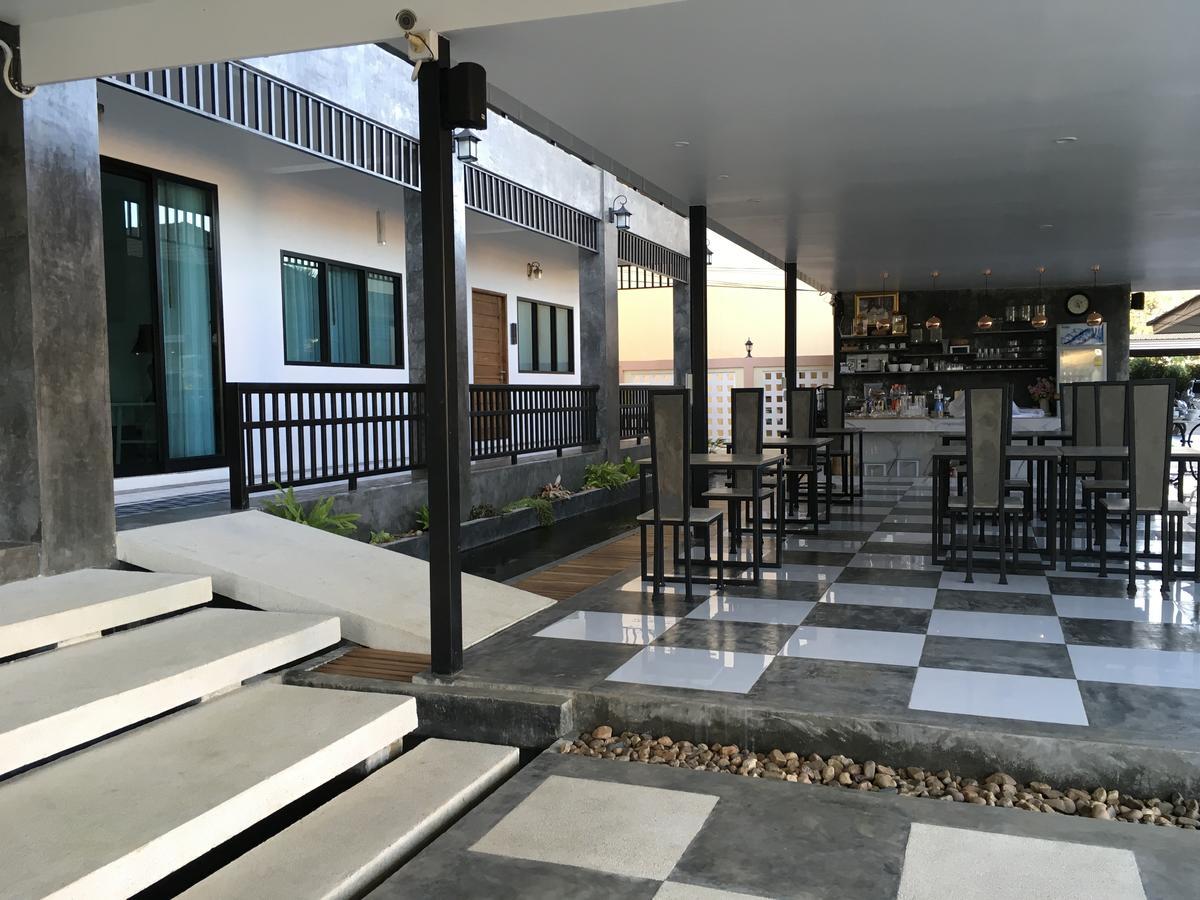 Phetcharat Grand Hotel Maesot Месот Екстер'єр фото
