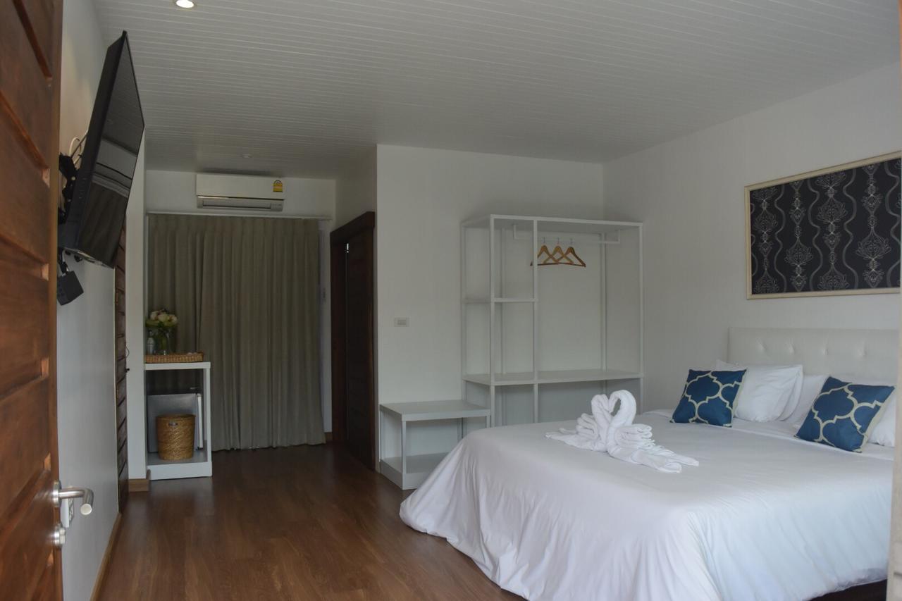 Phetcharat Grand Hotel Maesot Месот Екстер'єр фото