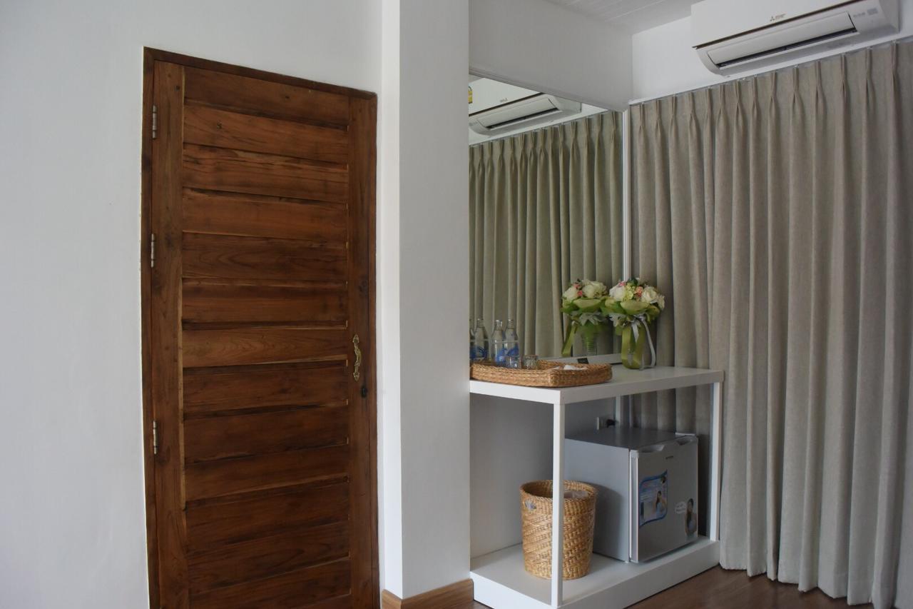 Phetcharat Grand Hotel Maesot Месот Екстер'єр фото