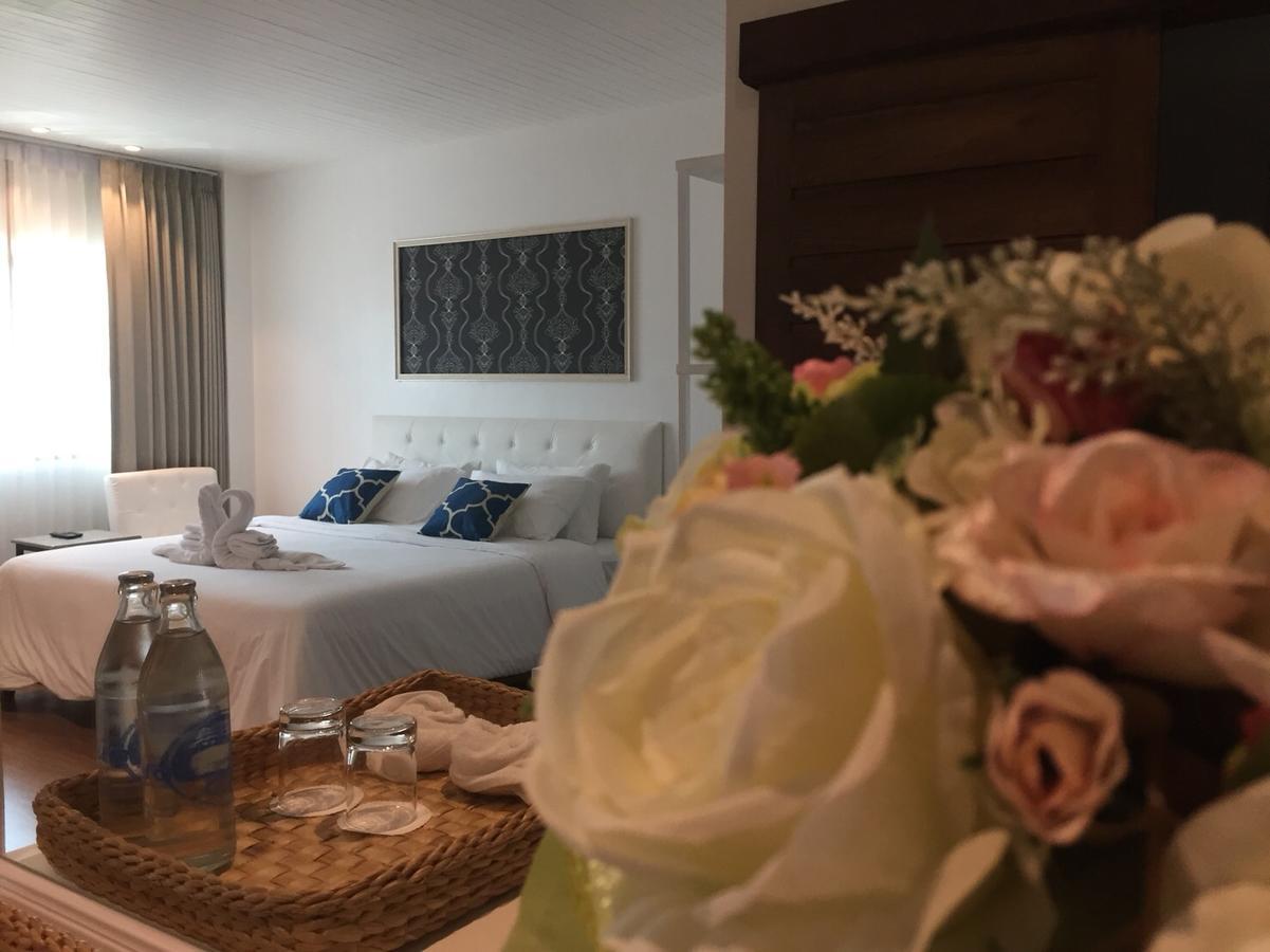 Phetcharat Grand Hotel Maesot Месот Екстер'єр фото