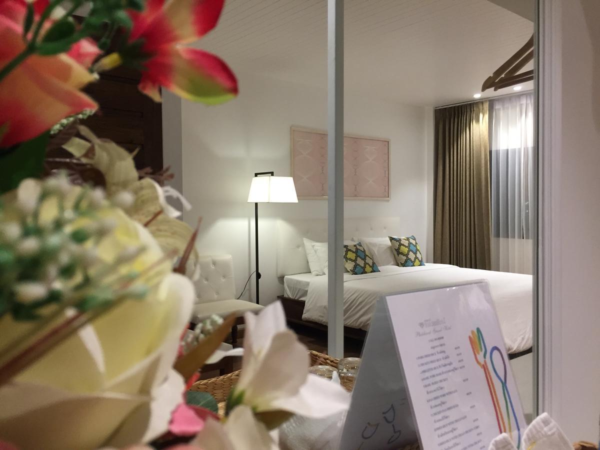 Phetcharat Grand Hotel Maesot Месот Екстер'єр фото