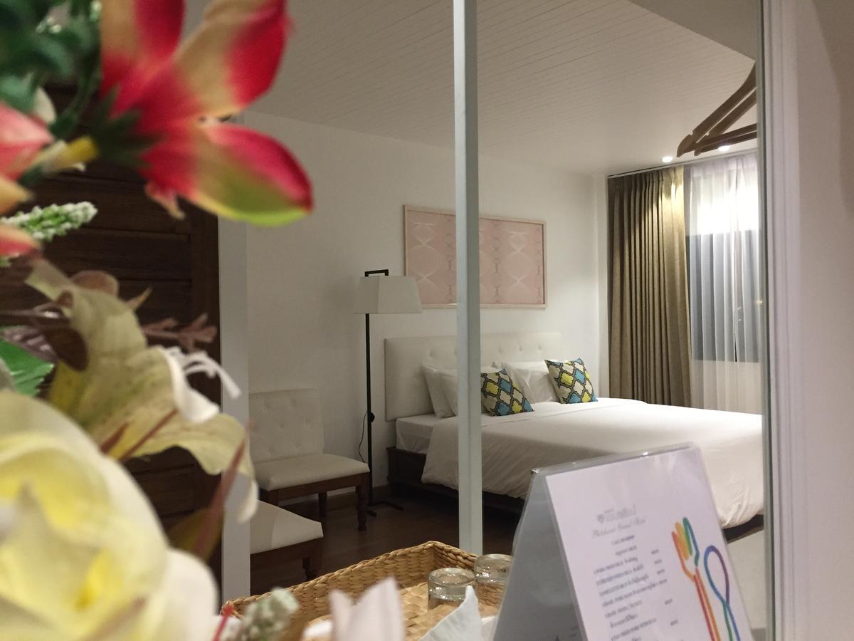 Phetcharat Grand Hotel Maesot Месот Екстер'єр фото